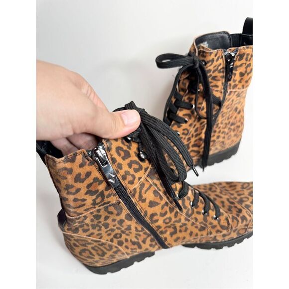 Donald Pliner Boots Size 7 Leather Animal Print Classic Hiker Design Suede NEW - Picture 9 of 10